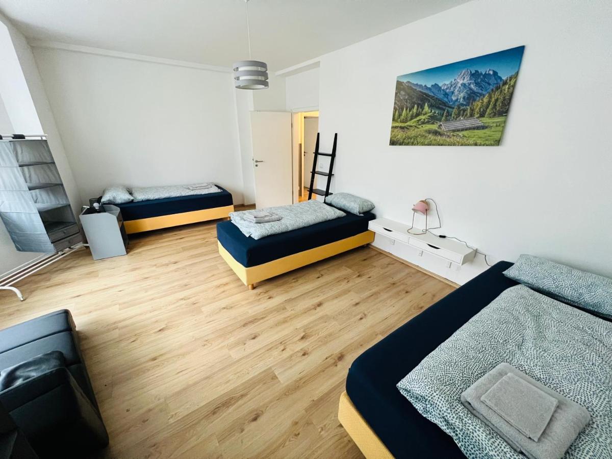 4 Appartments L 24 Beds L 11 Bedrooms L Fast Wifi Apartment *